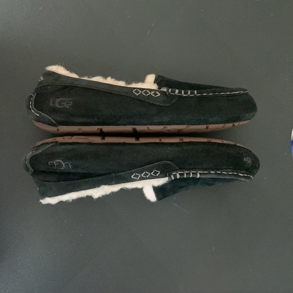 UGG ANSLEY BLACK SILKE SUEDE MOCCASIN  SLIPPERS - Picture 4 of 10